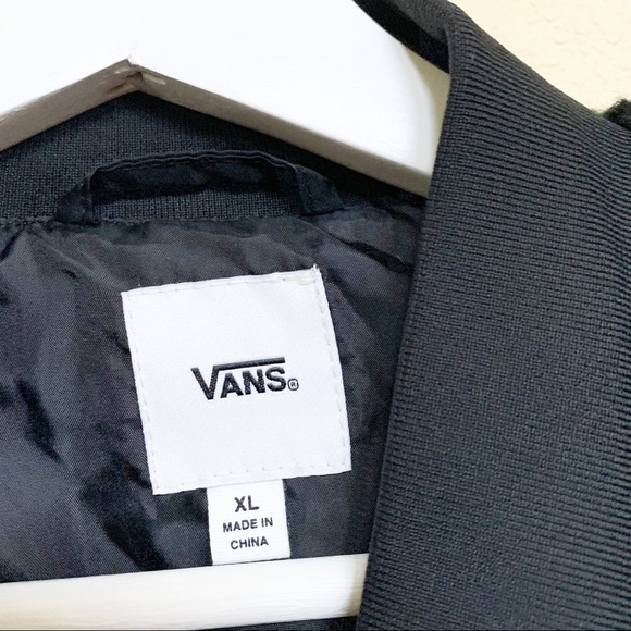 VANS NWT Sherpa Bomber Jacket - Picture 7 of 9